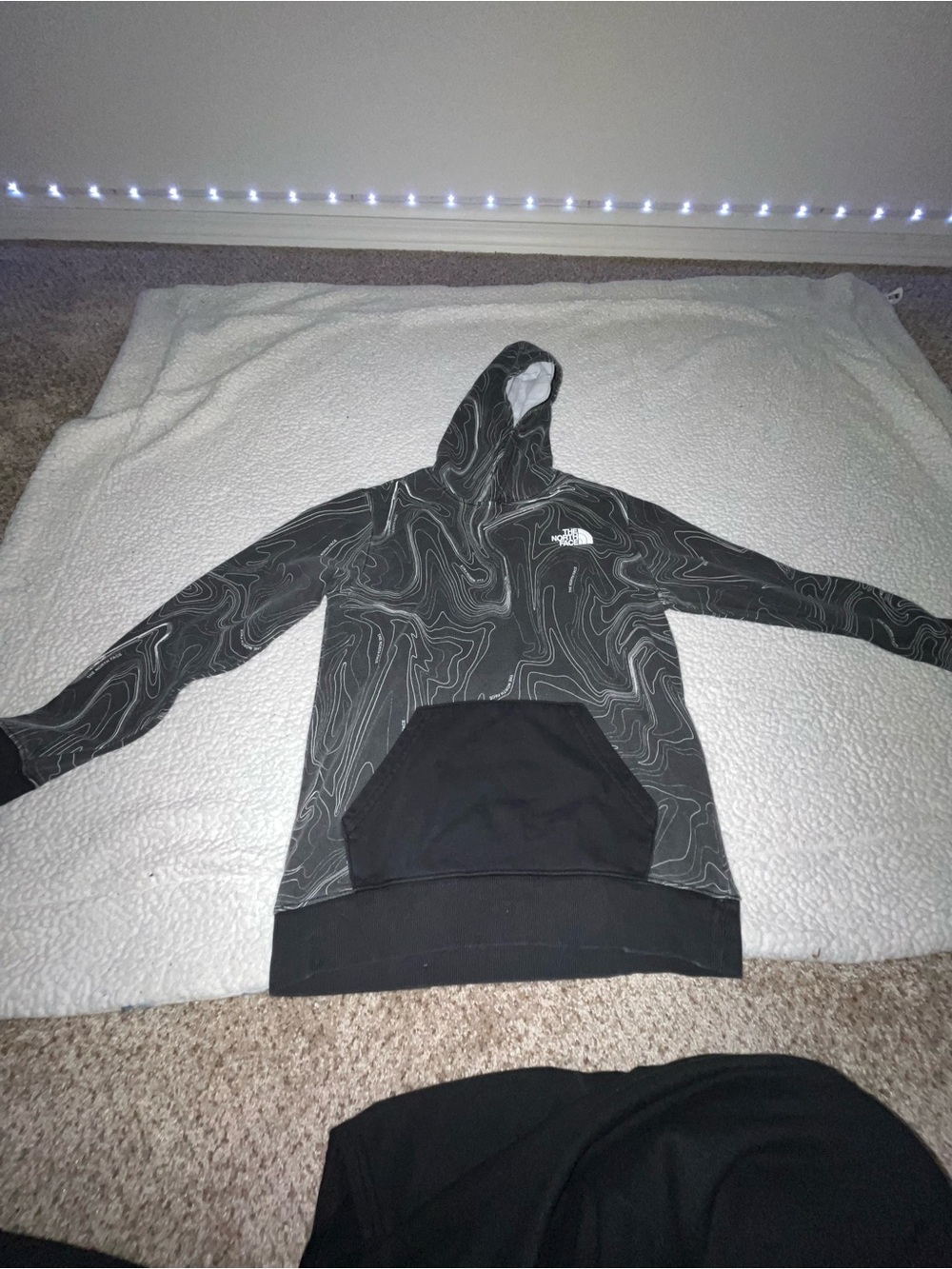 The North Face Black/Charcoal Topographic Print Hooded Pullover